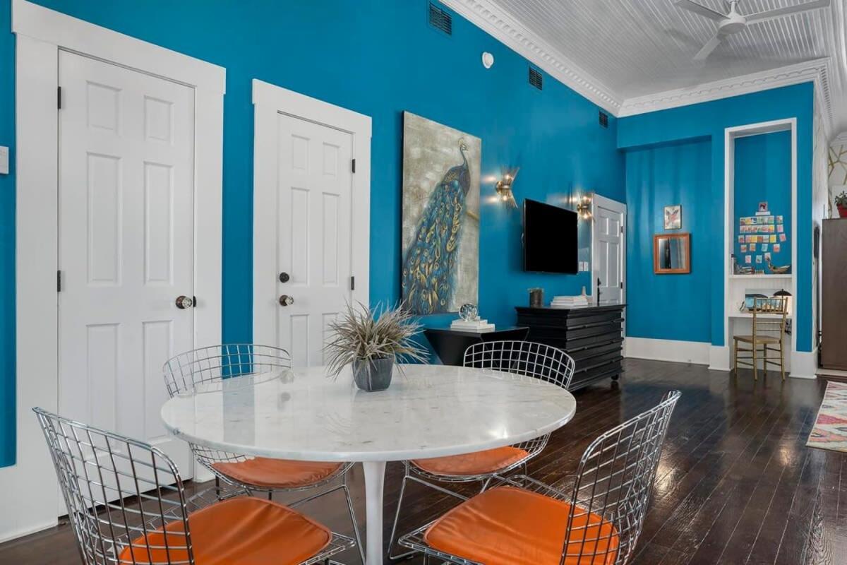 The Loft On Main St Loft With Balcony Views Apartment Fredericksburg Exterior photo